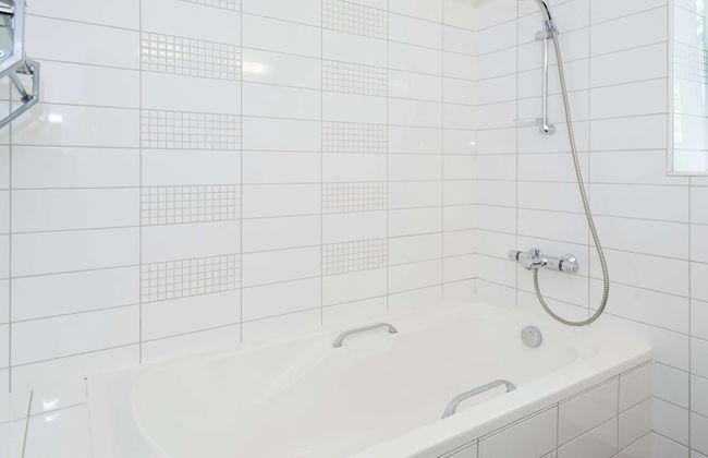 Great Spacious Holiday Home in a Tranquil Holiday - Foto 12