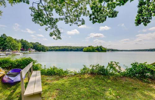 Lakefront Cottage with Covered Porch and Dock! - Foto 31