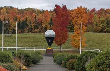 Lakeside Snowmobile - Ski Villa, 4BR 2BA, sleeps 10 - Foto 22