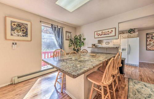 Dog-Friendly Alto Escape with Hot Tub and Foosball! - Foto 8