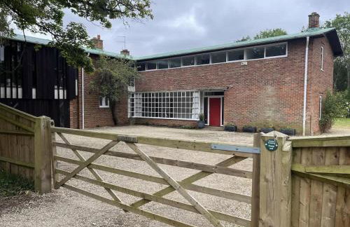 Spacious and stylish with games room, huge garden, peaceful surroundings - Foto 4