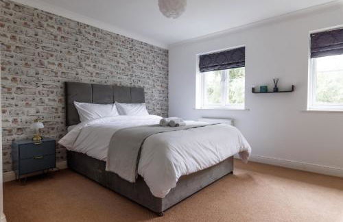 Spacious 4-Bedroom House in Aylesbury Ideal for Contractors Professionals or Larger Families - Foto 26