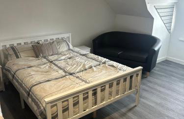 Apartment 2 Sheriff suits - Photo 5