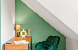 Grab a Deal Today! Massive Home For Contractors & Parking for 4 - Foto 36