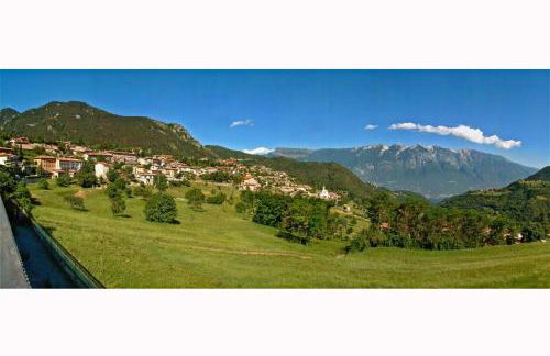 Attico Florian Vesio by Gardadomusmea - Foto 23