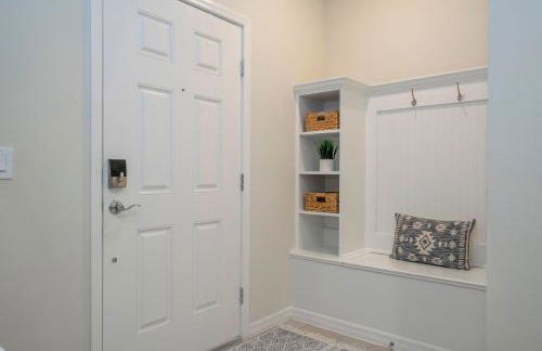 Brand New! Windsor Island 5BR Cozy Home Wpool/spa - Foto 29