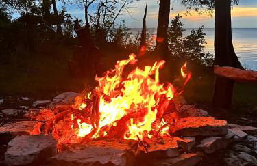 Lakefront Escape Fire Pit, Pets & Scenic Views - Photo 6