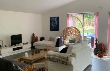 House de la Canopée, Swimming pool, Lake, Forest, large garden and WIFI - Foto 30