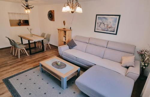 Cafe Altmühl, Ferienwohnungen Gästehaus Krimhilde direkt am Wasser - Foto 21