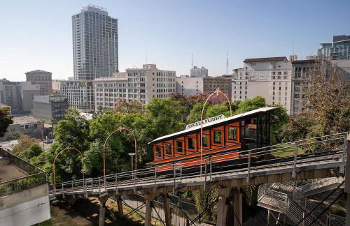 Sky-Rise Apartments - Foto 43