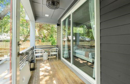 Secret Pool Cabana- Mins to Downtown and Beach - Foto 31