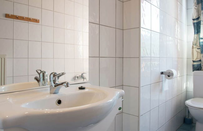 Holiday Home in Moutouyet With Pool & Sauna - Photo 15