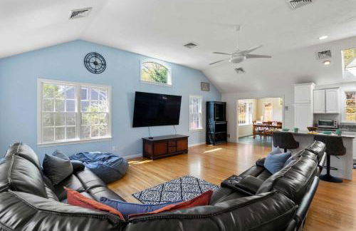 Short Walk to Swan Pond Hot Tub - Foto 1