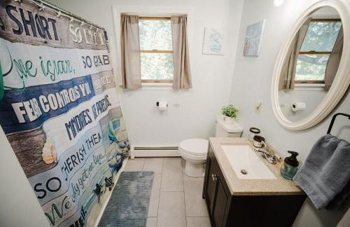 Spacious Country Home, Hot Tub, Fire Pit, Deck - Foto 18