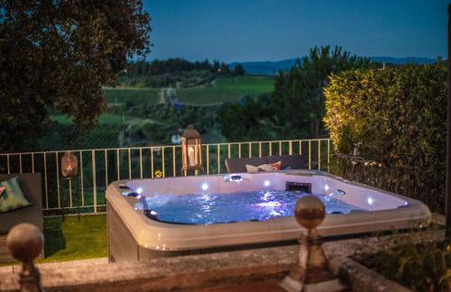 Villa Chianti, your Secret 4 Bedrooms Retreat with View over the Vineyards in Marcialla - Foto 16