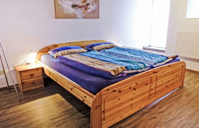 2 bedroom Apartment in Unterkirnach with garden and terrace - Photo 3