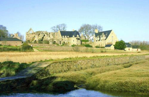 Holiday Home in Paimpol Near Beach - Foto 49