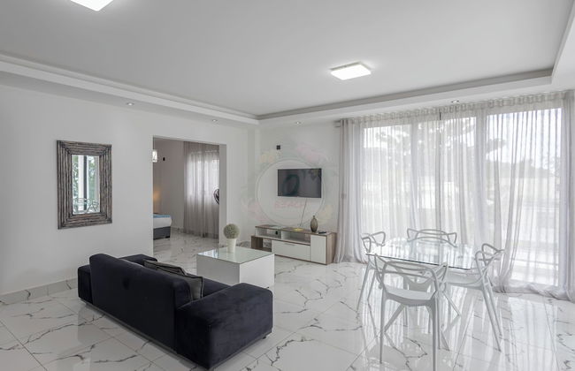 O'Beach Boutique Studios - Photo 28