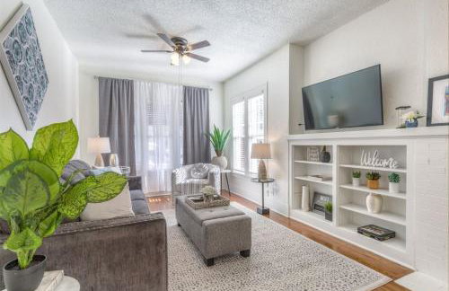 Carson Flats Apt 1 - 1BR Near BOK, OSU Med, Dtwn - Photo 1