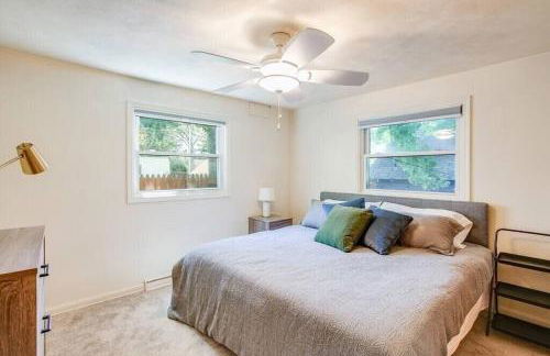 Entire Home Blocks from Notre Dame. Sleeps 8+ - Foto 7