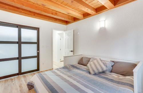 Crestline Home with Deck Less Than 2 Mi to Lake Gregory! - Foto 16