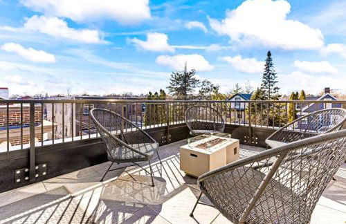 Luxurious 2BR Retreat near Downtown with Roofdeck and Gym - Foto 27