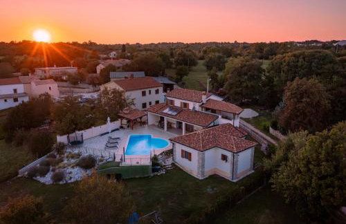 Villa Arton heated swimming-pool - Photo 34
