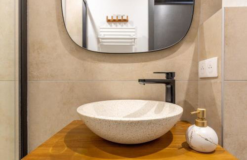 Le Chêne Doré Appartement cosy Jacuzzi Privé accès à pieds centre touristique - Foto 4