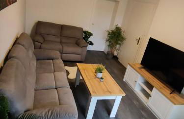 Large Central Apartment - MODERN & Fully Equipped - near fair - Foto 6