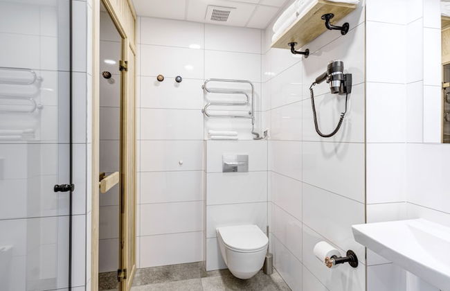 TopFloor Apartments - Photo 23