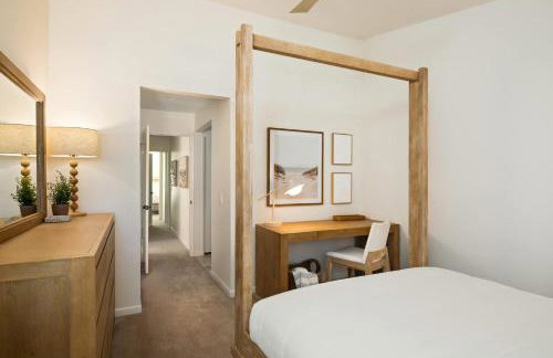 Carmel Valley 2BR with Amenities - Photo 17