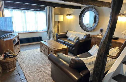 Character 3 Bed Cottage, Close to Waters edge, Parking - Foto 2