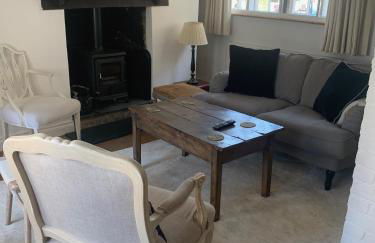 Lovely Two Bedroom Town House - Minimum 2 Night Stay - Foto 6
