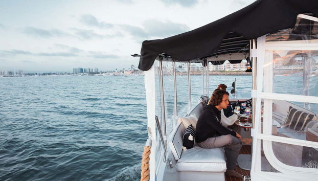 A bordo della barca elettrica di lusso