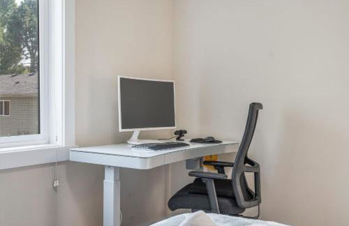 Perch - Modern Seattle Retreat w/ AC, Garage & Decks - Foto 42