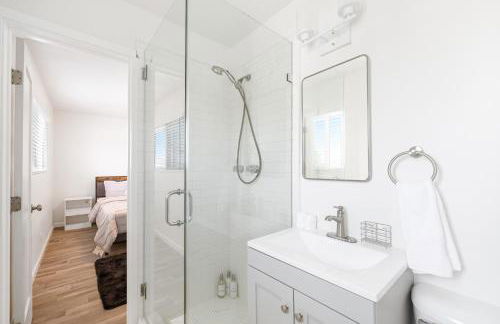 Cozy House Minutes From Downtown - Foto 22