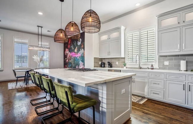 Urban Jungle Retreat in the HTX Skyline - Foto 16