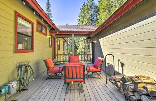 Charming Chester Home with Furnished Porch! - Foto 19