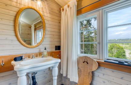 Maxwelton Aerie Bluffside Retreat w Sweeping Puget Sound Views Firepit - Foto 17