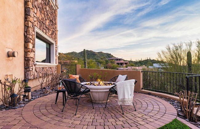 Sunbeam by Avantstay Elegant, Private Desert Home w/ Infinity Pool, Spa & View - Foto 41