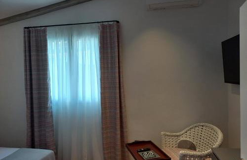 Unique residence with garden and sea view - Photo 10