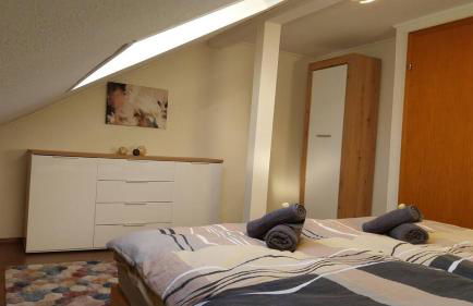 Schräge Nummer in Neheim - Balkon, Wlan & Zentral - Foto 7