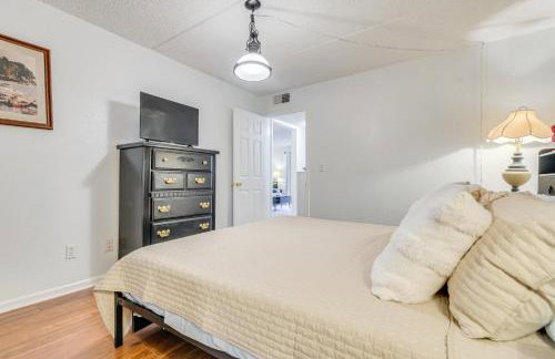 Waterfront Community w/ Perks: Mary Esther Condo - Foto 20