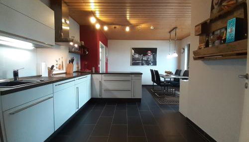 Ferienwohnung Terrasse Parkplatz WallBox Nürburgring - Foto 5