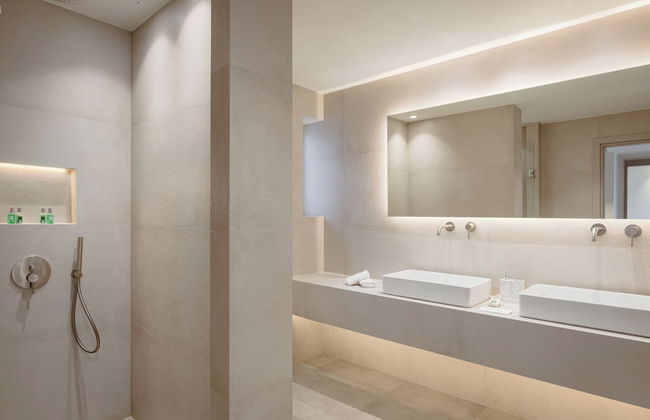 Athenian Riviera Coastal Charm Villa - Photo 34