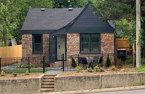 Campus Cottage Kng Bed! Walk To Uco And Downtown - Foto 4