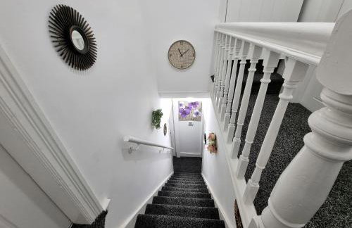 *12PR* Setup for your most relaxed & amazing stay + Free Parking + Free Fast WiFi * - Foto 41