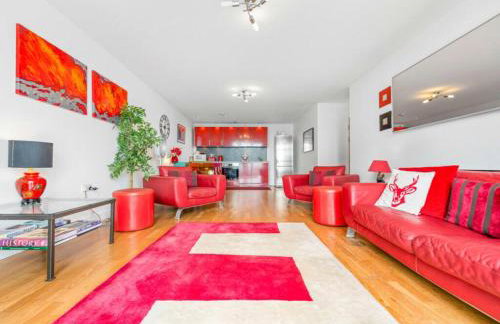 Stunning Spacious City Apartment with free parking - Foto 1