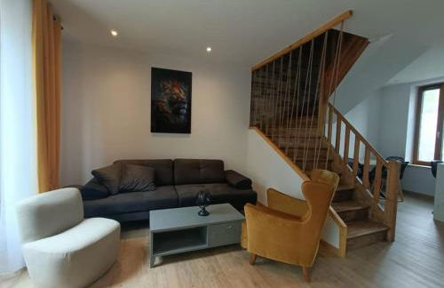 # Le Beffroi# Maison# Murol - Foto 1