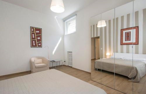 Regis Condo - Photo 26